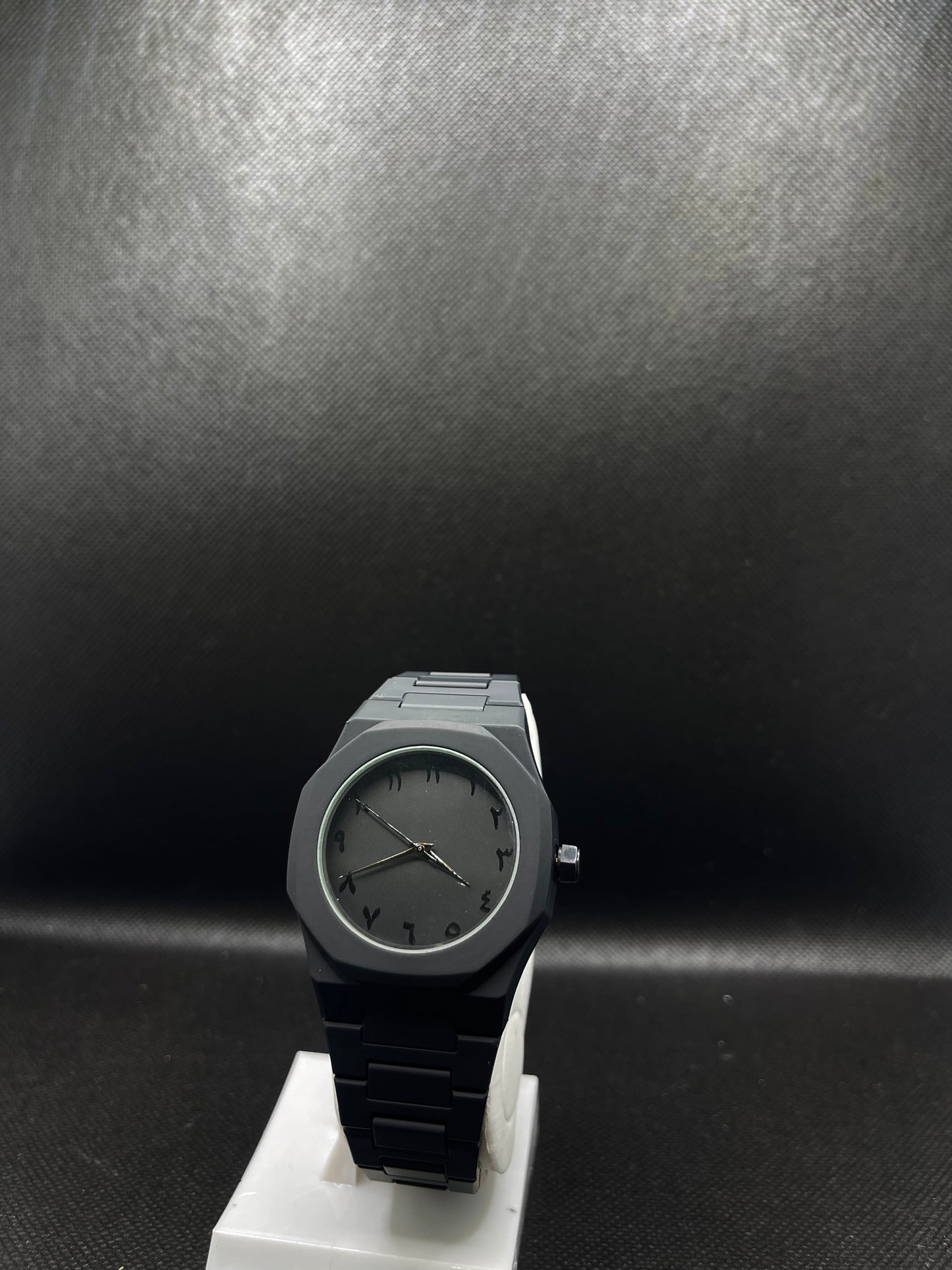 BLACK ARABIC AURA WATCH BLACK DIAL IN FIBER STRAP