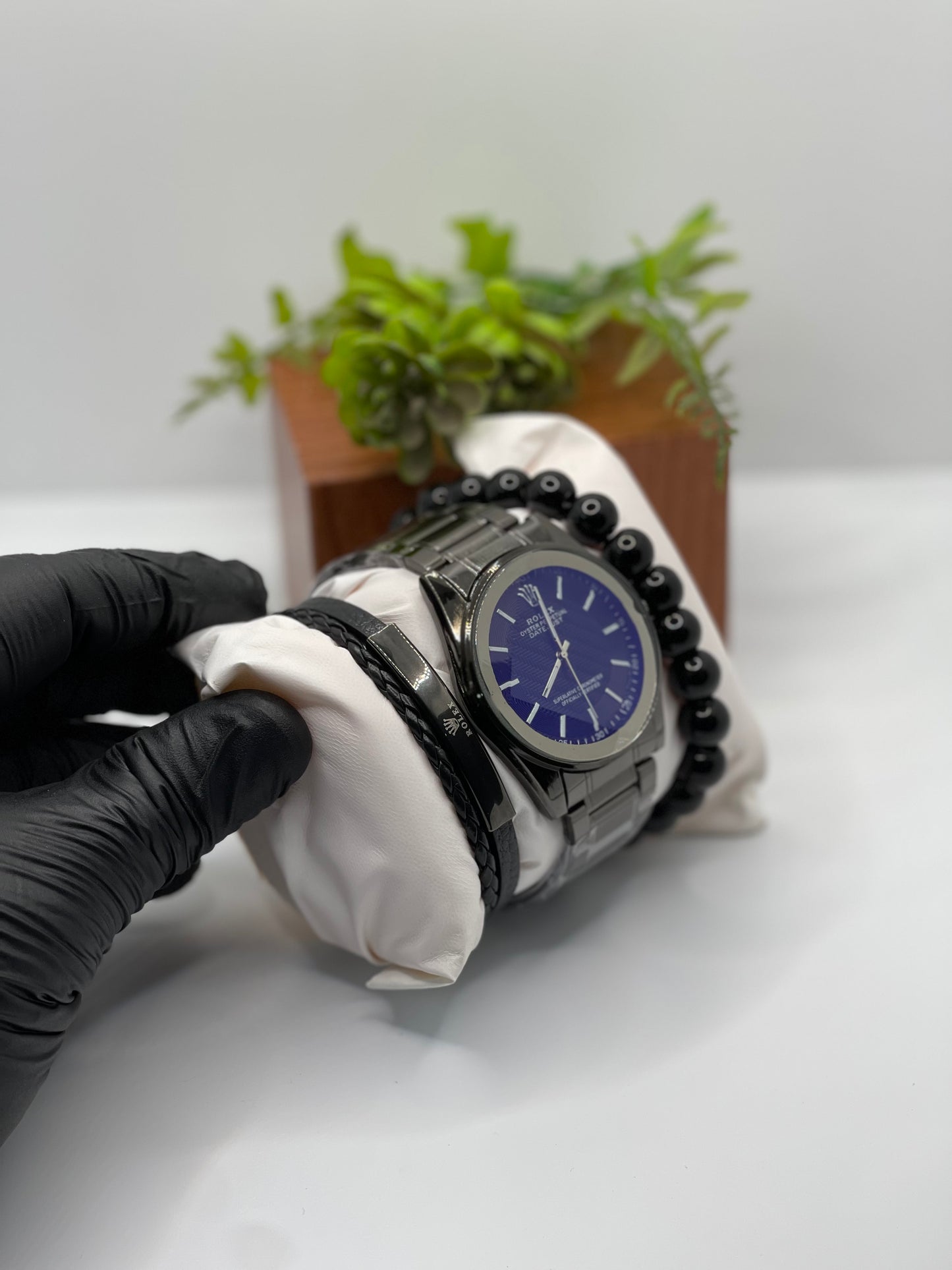 RLX BLUE DIAL OYSTER PERPETUAL IN BLACK CHAIN ALONG WITH BRACELET