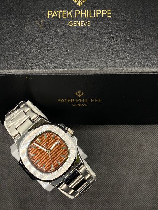 PP NAUTILUS HORIZONTAL EMBOSSED DIAL WITH DATE