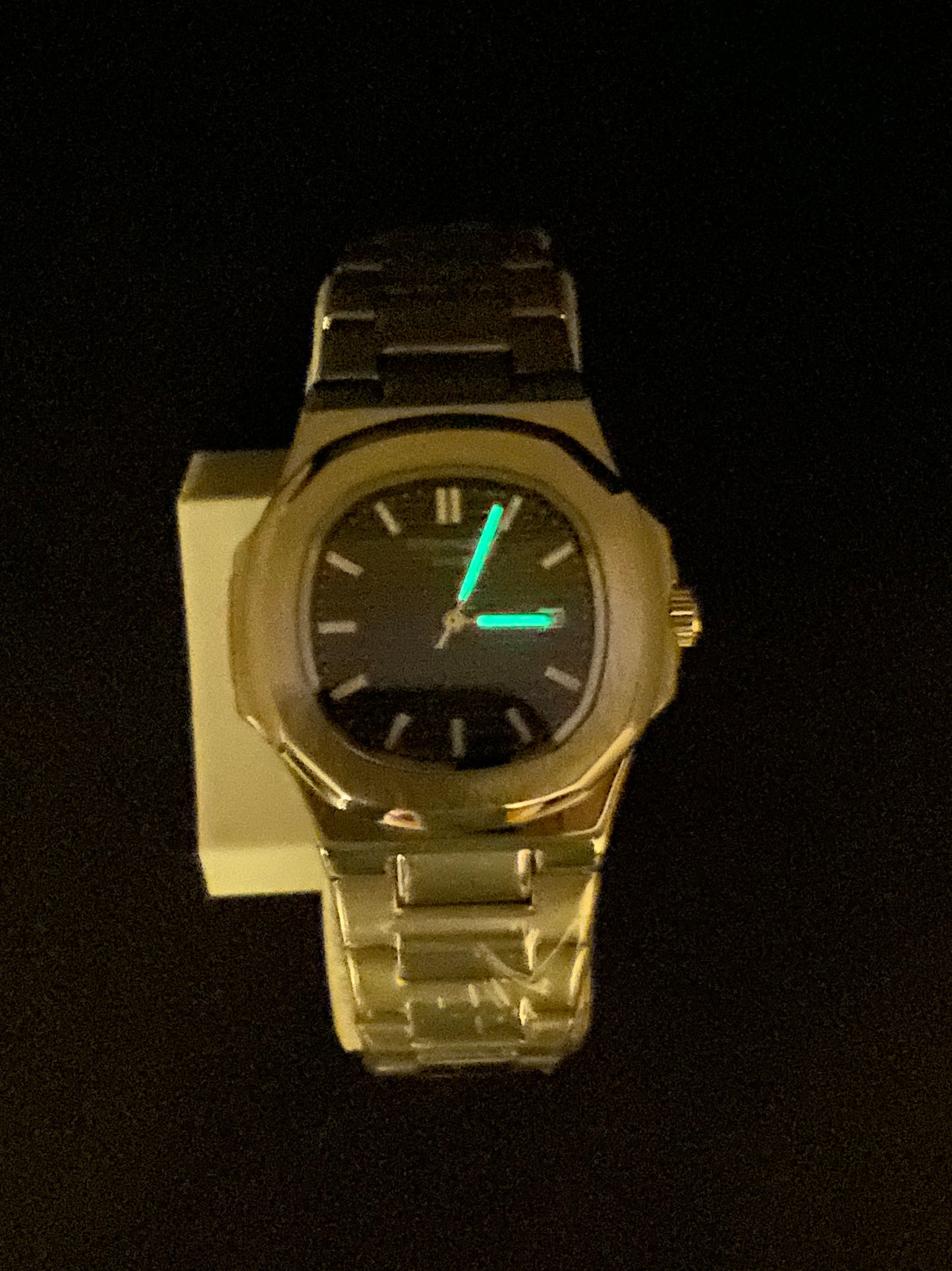 PP GENEVE IN BLACK DIAL WITH DATE STAINLESS STEEL BRACELET