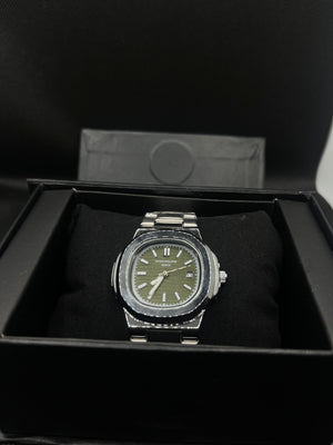 PP GENEVE IN GREEN DIAL WITH DATE STAINLESS STEEL STRAP