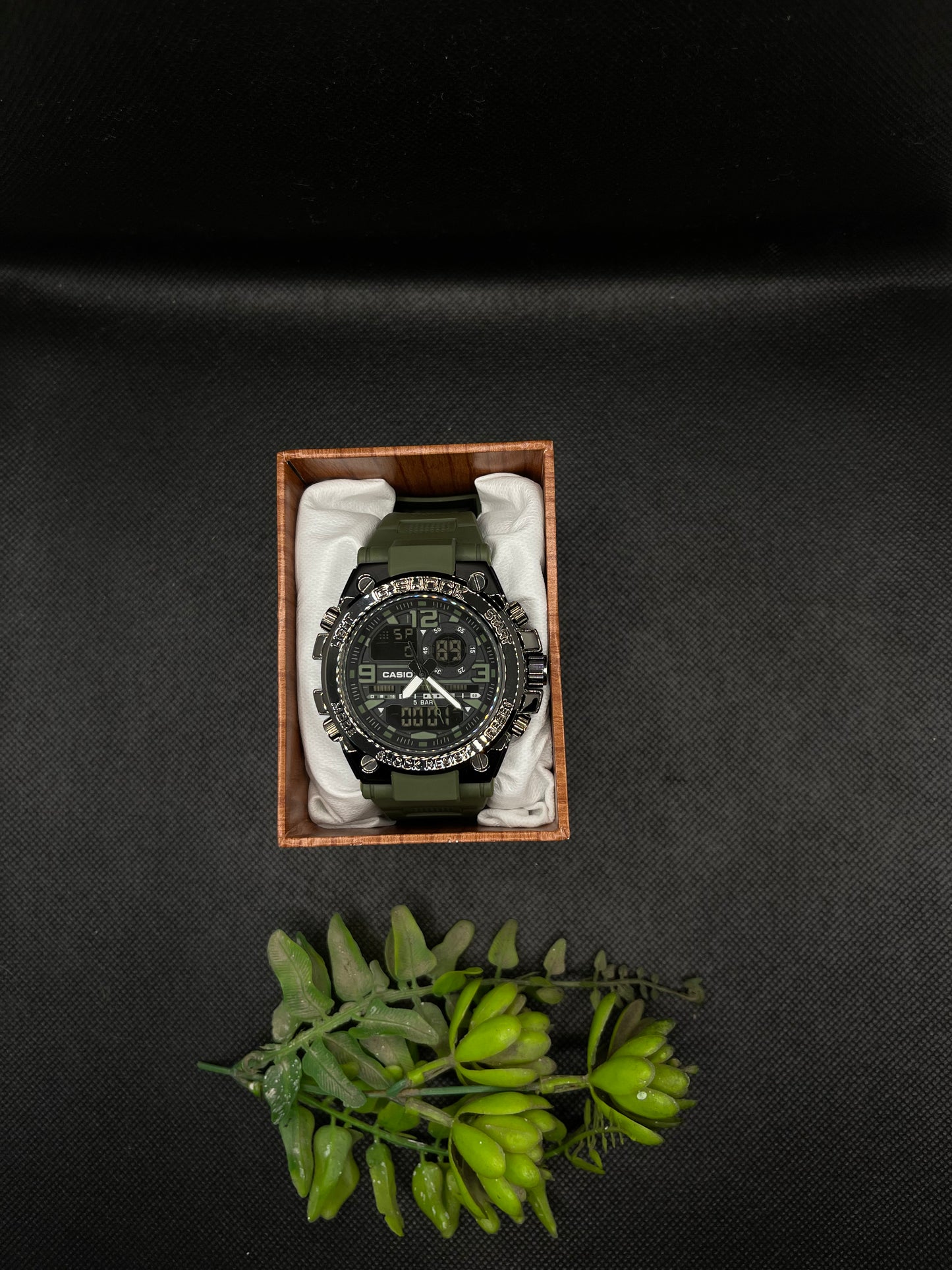 20 BAR ARMY GREEN STAINLESS STEEL BACK H-WATER RESIST