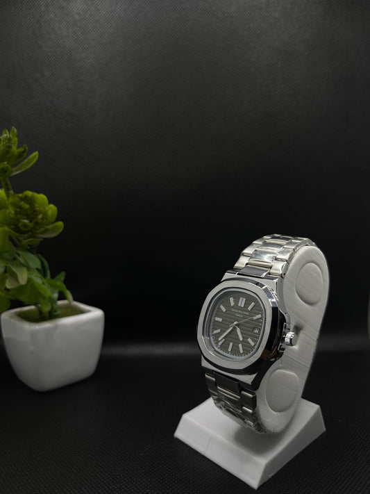 PP GENEVE IN GREEN DIAL WITH DATE STAINLESS STEEL STRAP