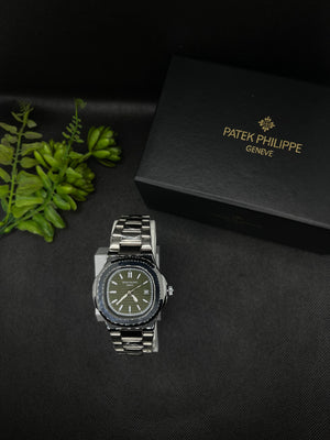 PP GENEVE IN GREEN DIAL WITH DATE STAINLESS STEEL STRAP