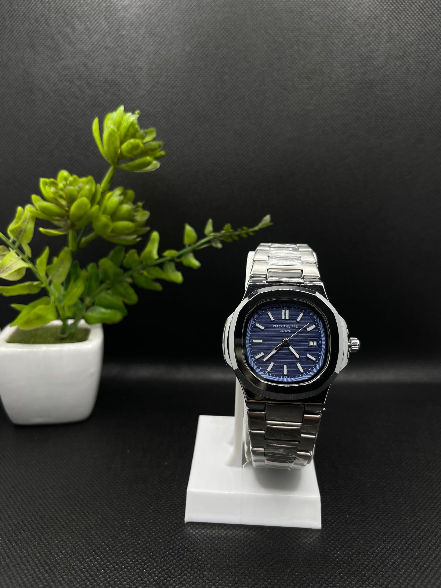 PP GENEVE IN BLUE DIAL WITH DATE STAINLESS STEEL STRAP