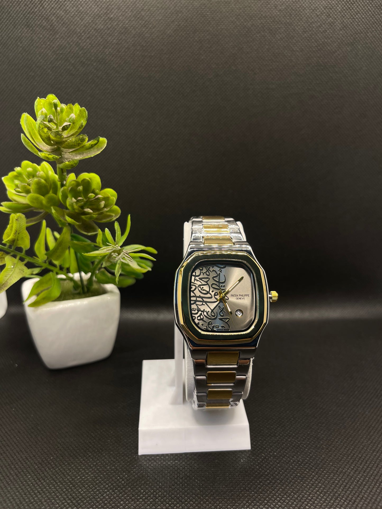 PP GENEVE IN GOLDEN ARABIC DIAL WITH DATE STAINLESS STEEL STRAP