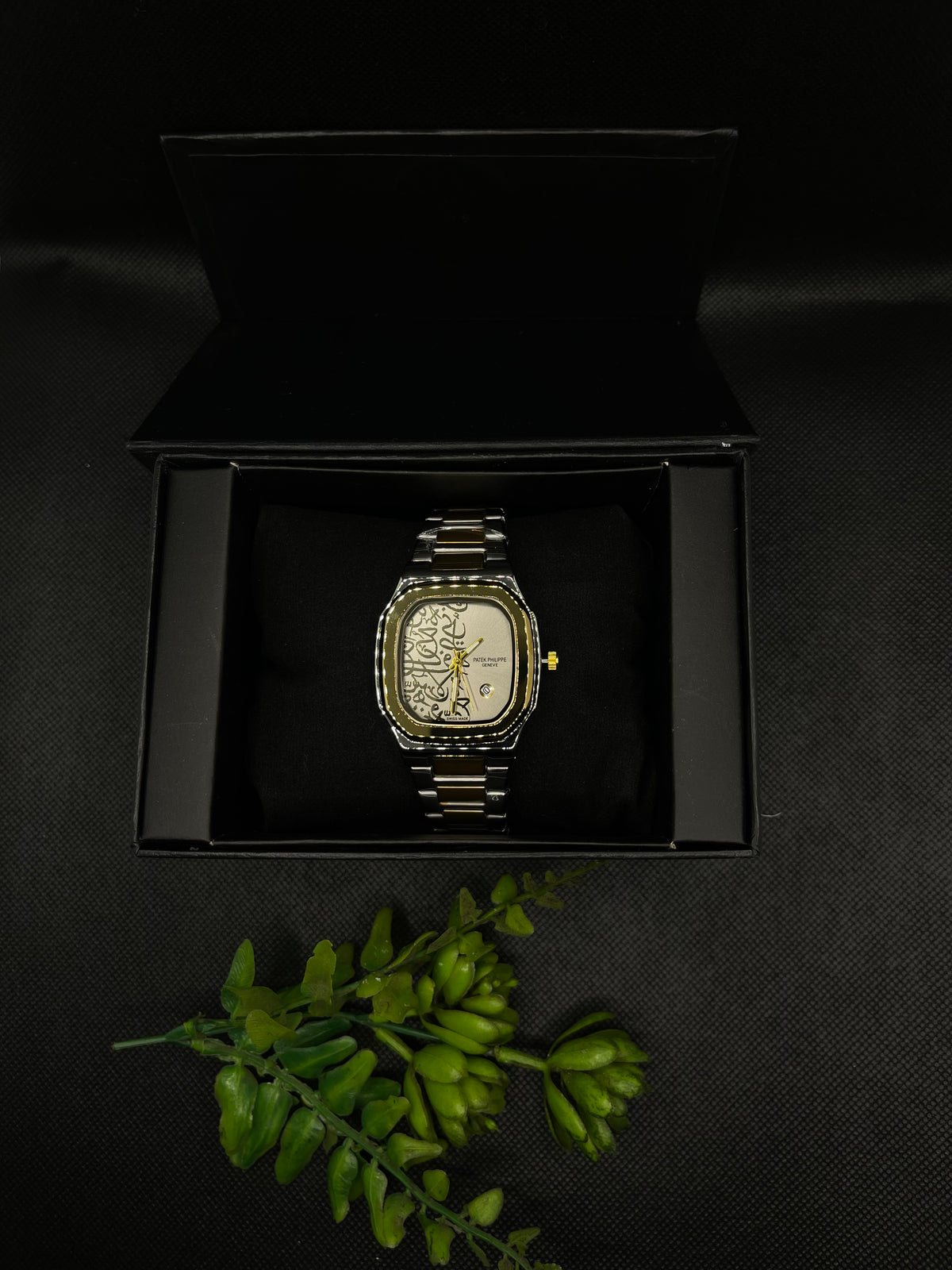 PP GENEVE IN GOLDEN ARABIC DIAL WITH DATE STAINLESS STEEL STRAP