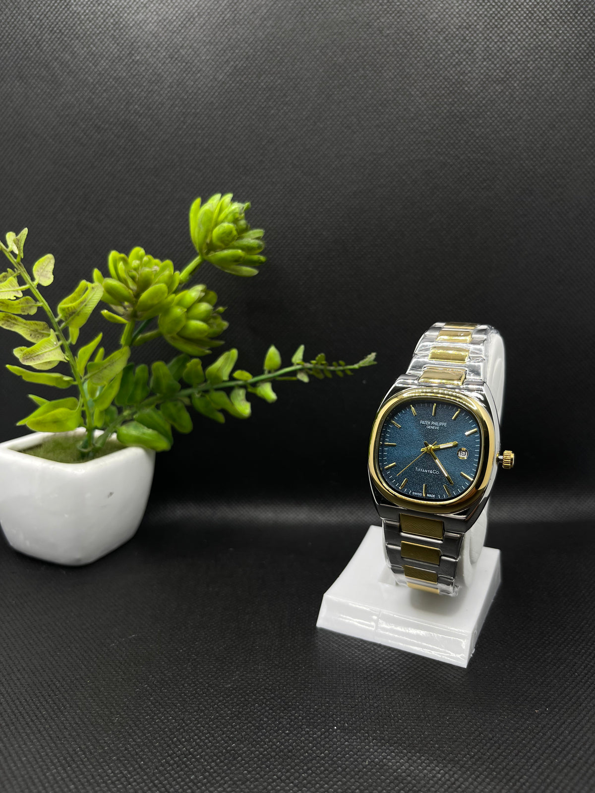 PP GENEVE BLUE TEXTURE DIAL IN TWO TONE WITH DATE STAINLESS STEEL STRAP