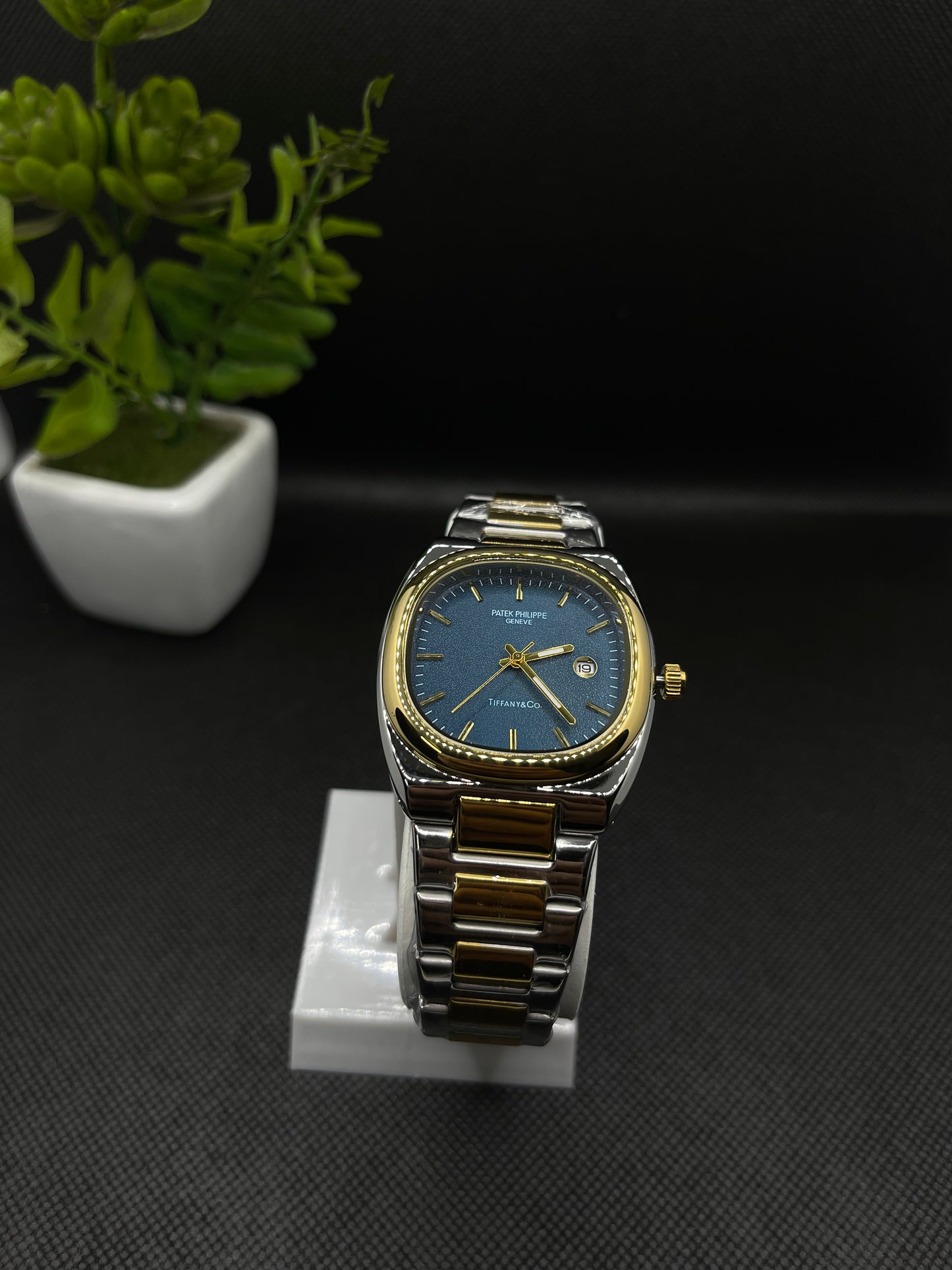 PP GENEVE BLUE TEXTURE DIAL IN TWO TONE WITH DATE STAINLESS STEEL STRAP
