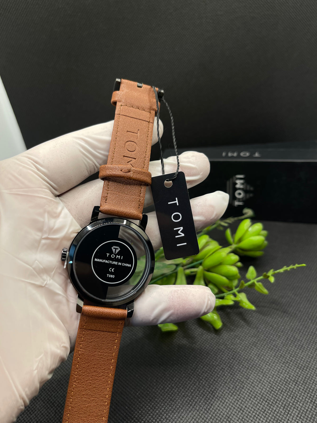 TOMI BRONZE LEATHER STRAP IN TRANSPARENT TWO TONE DIAL