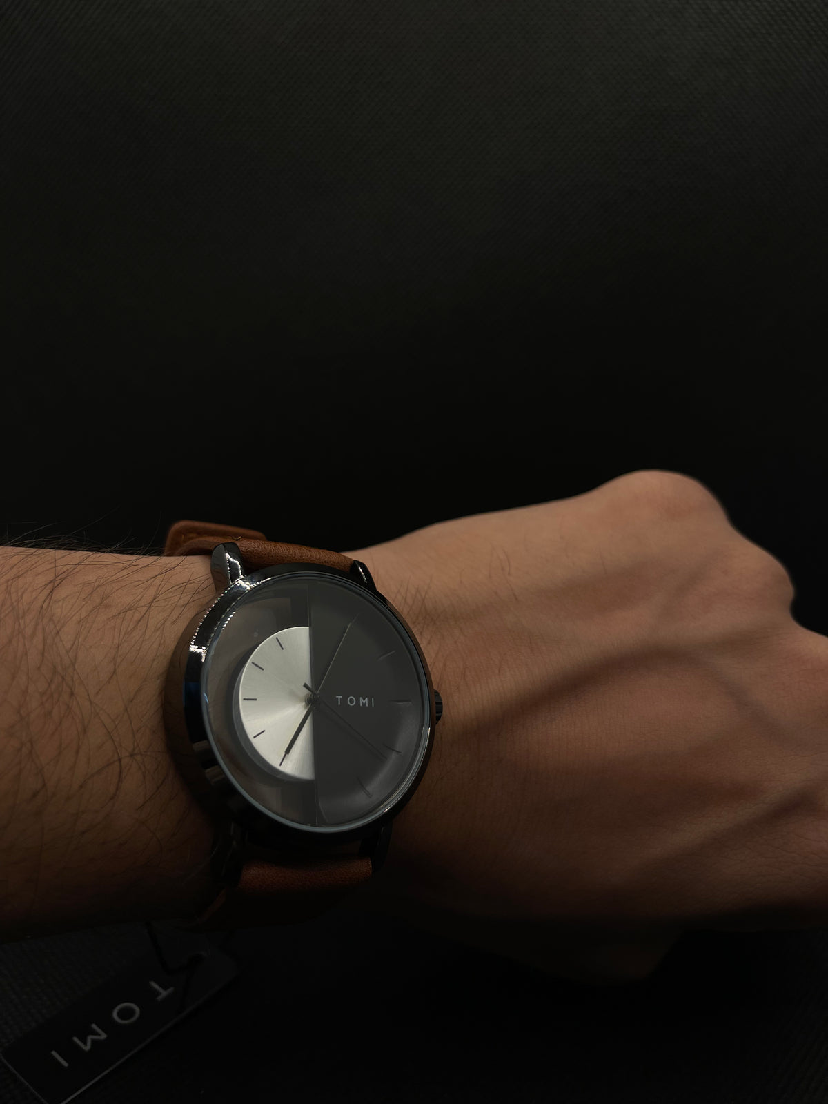 TOMI BRONZE LEATHER STRAP IN TRANSPARENT TWO TONE DIAL