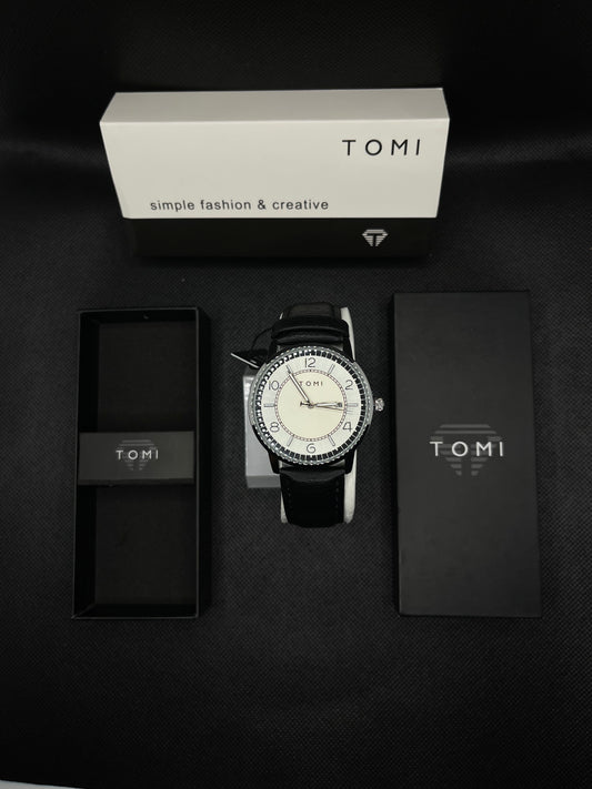 TOMI CLASSIC BLACK LEATHER STRAP IN TWO TONE DIAL WITH DATE
