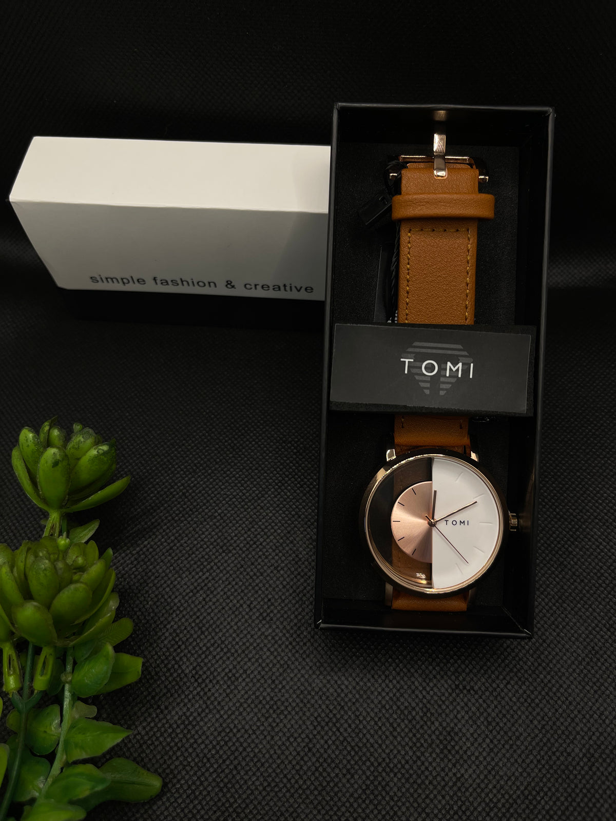 TOMI MUSTRARD LEATHER STRAP IN TRANSPARENT TWO TONE DIAL