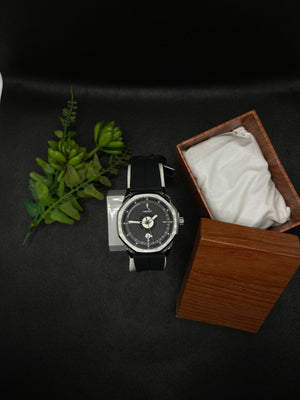 HERYI CASUAL ANALOG DIAL IN COMFORTABLE SILICONE STRAP WITH MAGNETIC LOCK