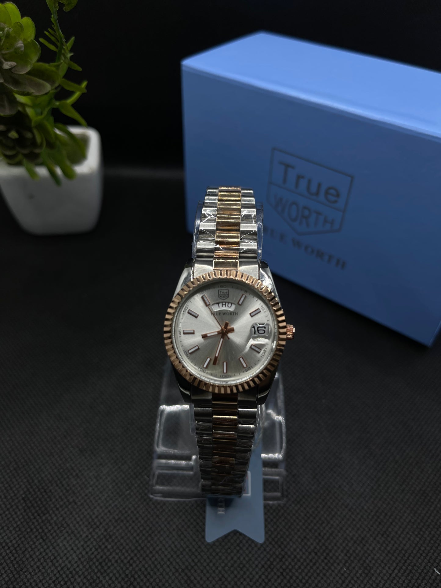 TWO-TONE WITH FLUTED BEZEL, JUBILEE BRACELET WITH DAY AND DATE WATCH FOR WOMEN