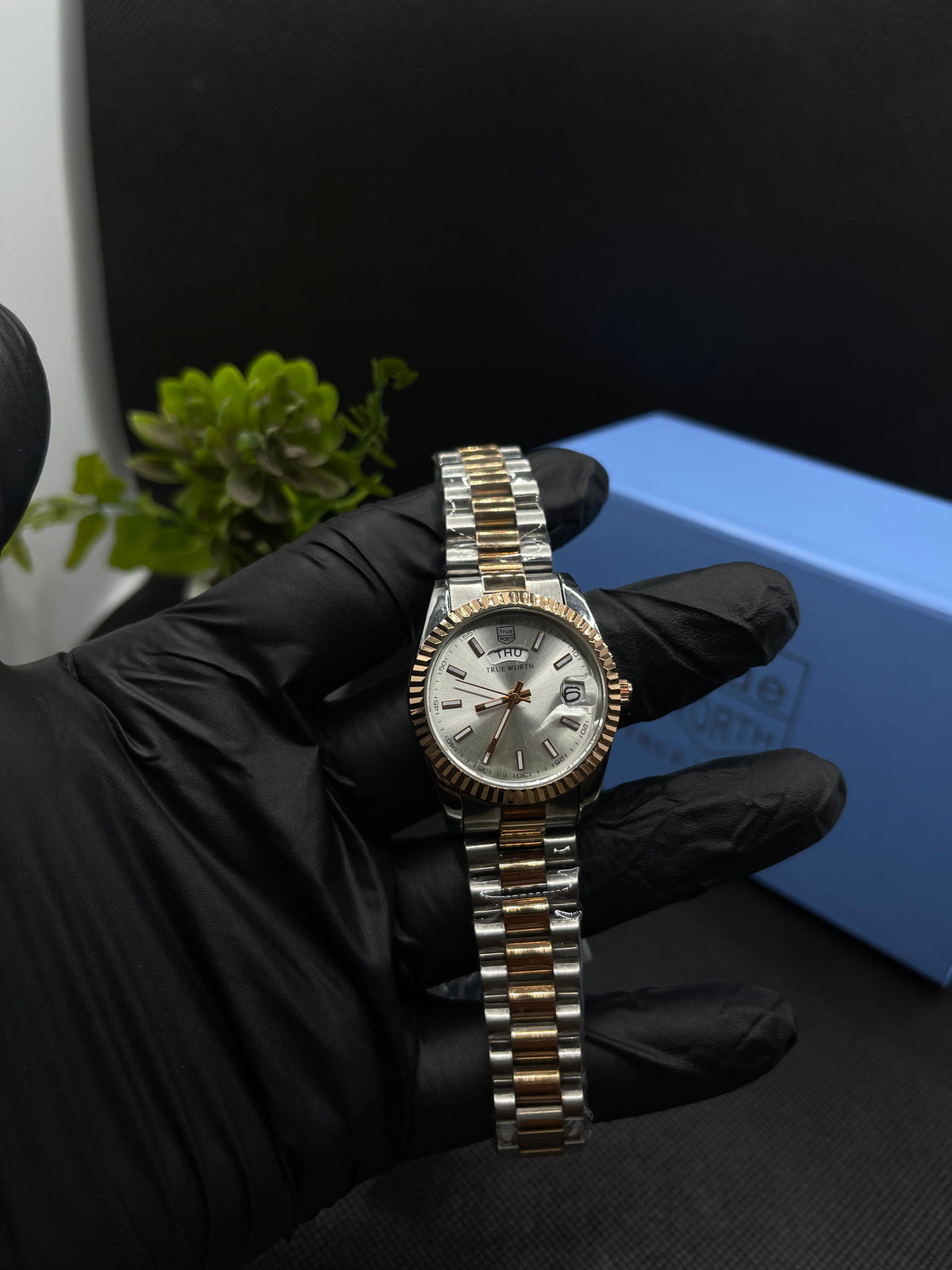 TWO-TONE WITH FLUTED BEZEL, JUBILEE BRACELET WITH DAY AND DATE WATCH FOR WOMEN