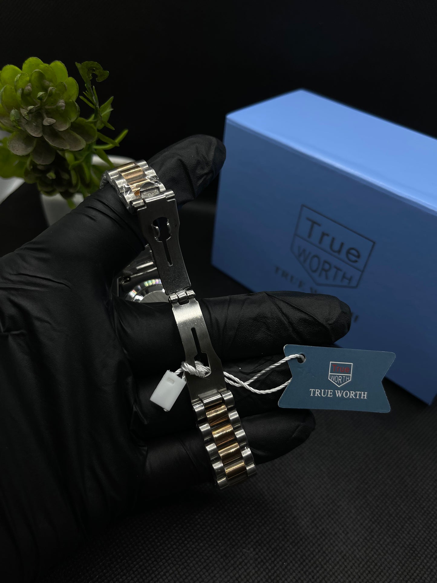 TWO-TONE WITH FLUTED BEZEL, JUBILEE BRACELET WITH DAY AND DATE WATCH FOR WOMEN