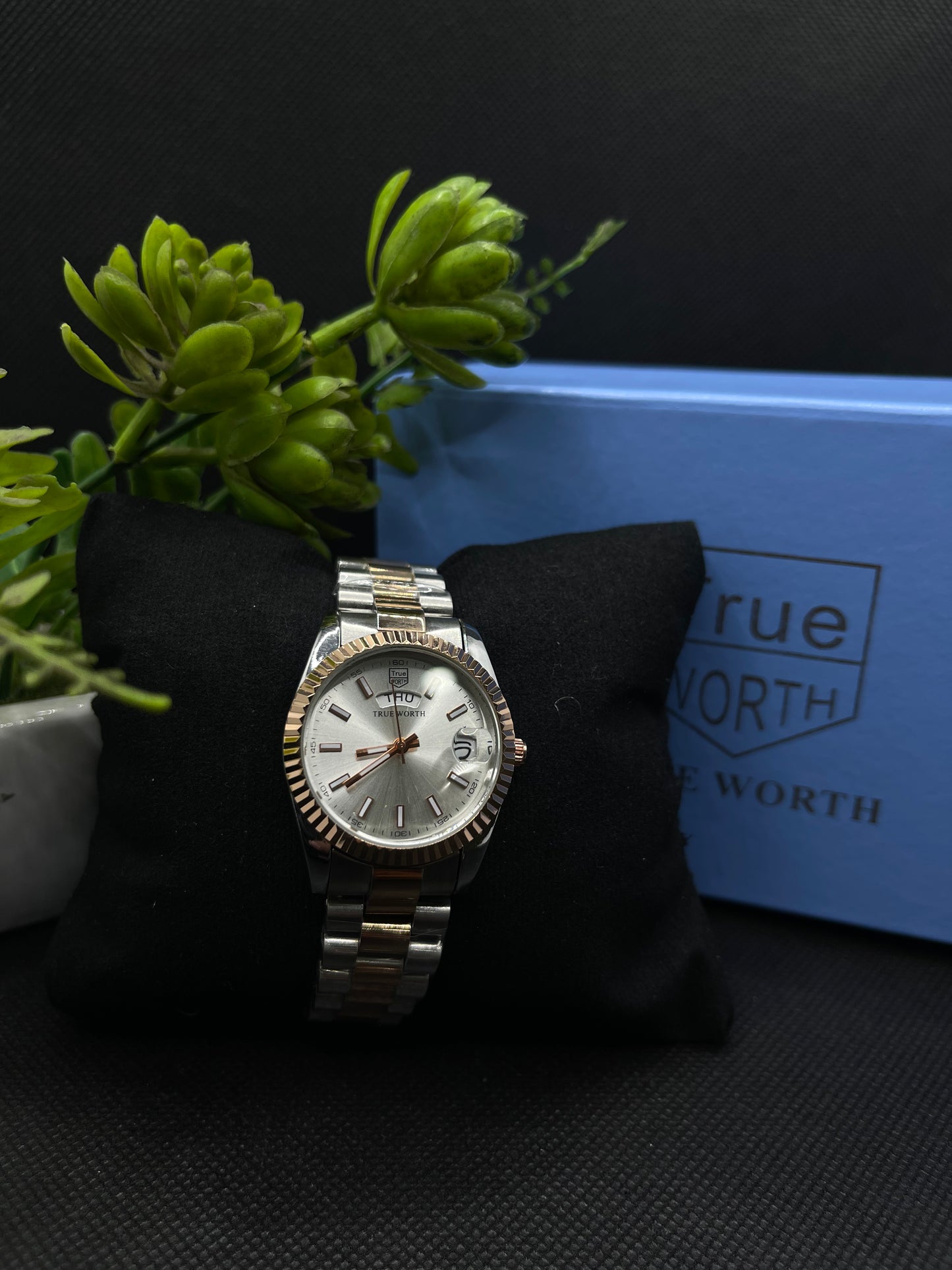 TWO-TONE WITH FLUTED BEZEL, JUBILEE BRACELET WITH DAY AND DATE WATCH FOR WOMEN