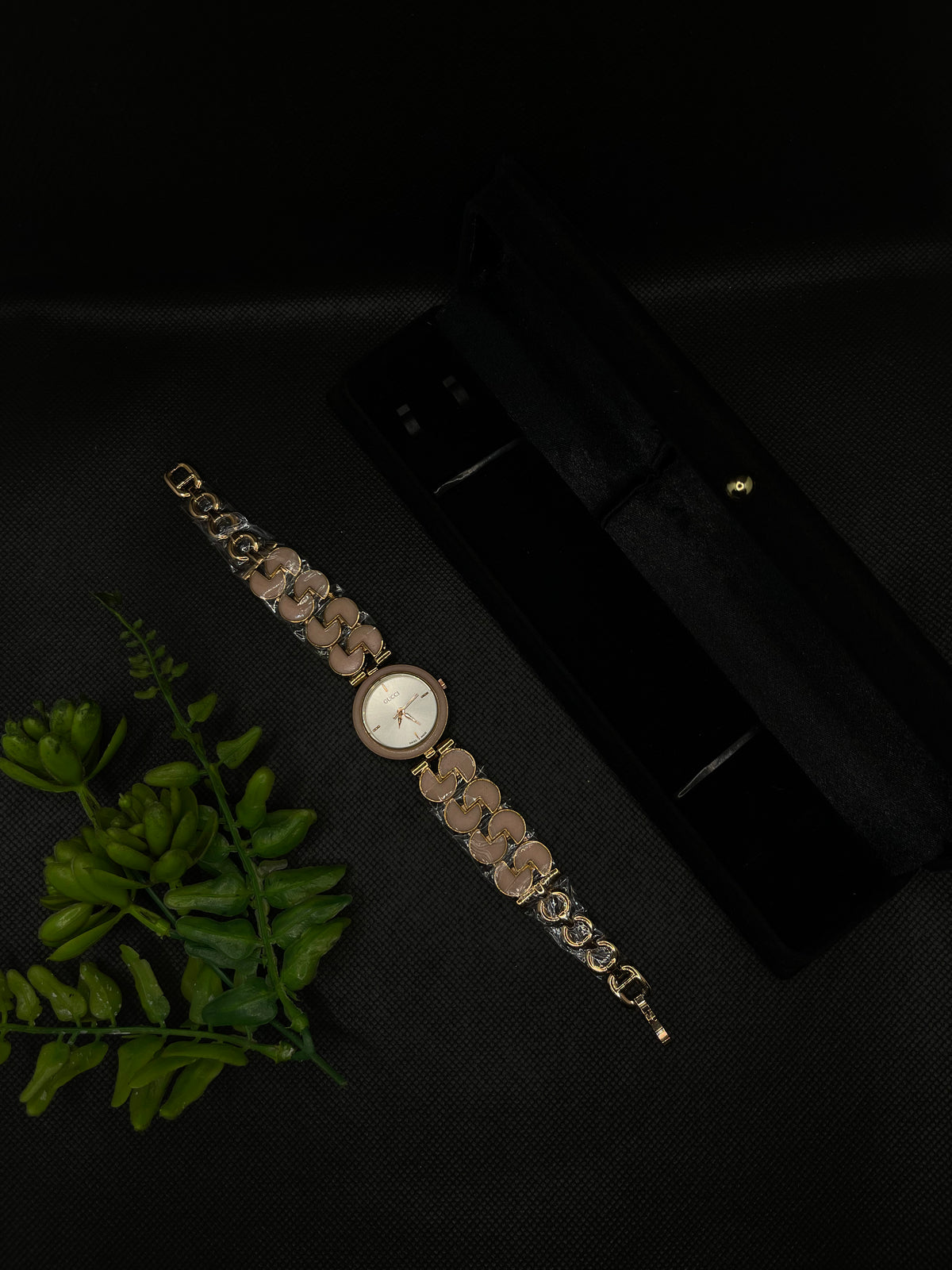 ROSE GOLD AND WHITE DIAL WITH ROSE GOLD STRAP WATCH FOR WOMEN