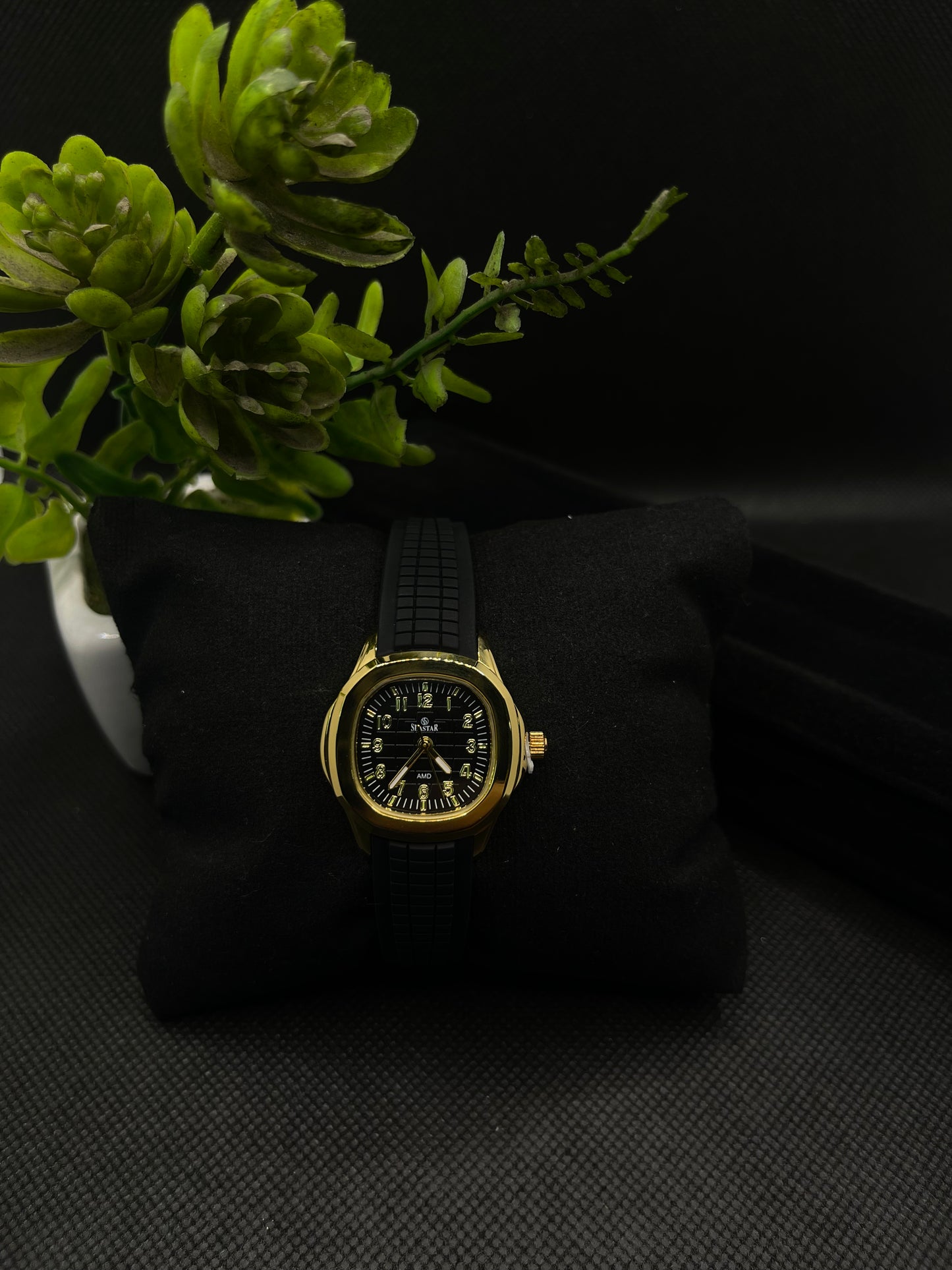 SPORT STYLE BLACK AND GOLD DIAL WITH SILICONE STRAP WATCH FOR WOMEN