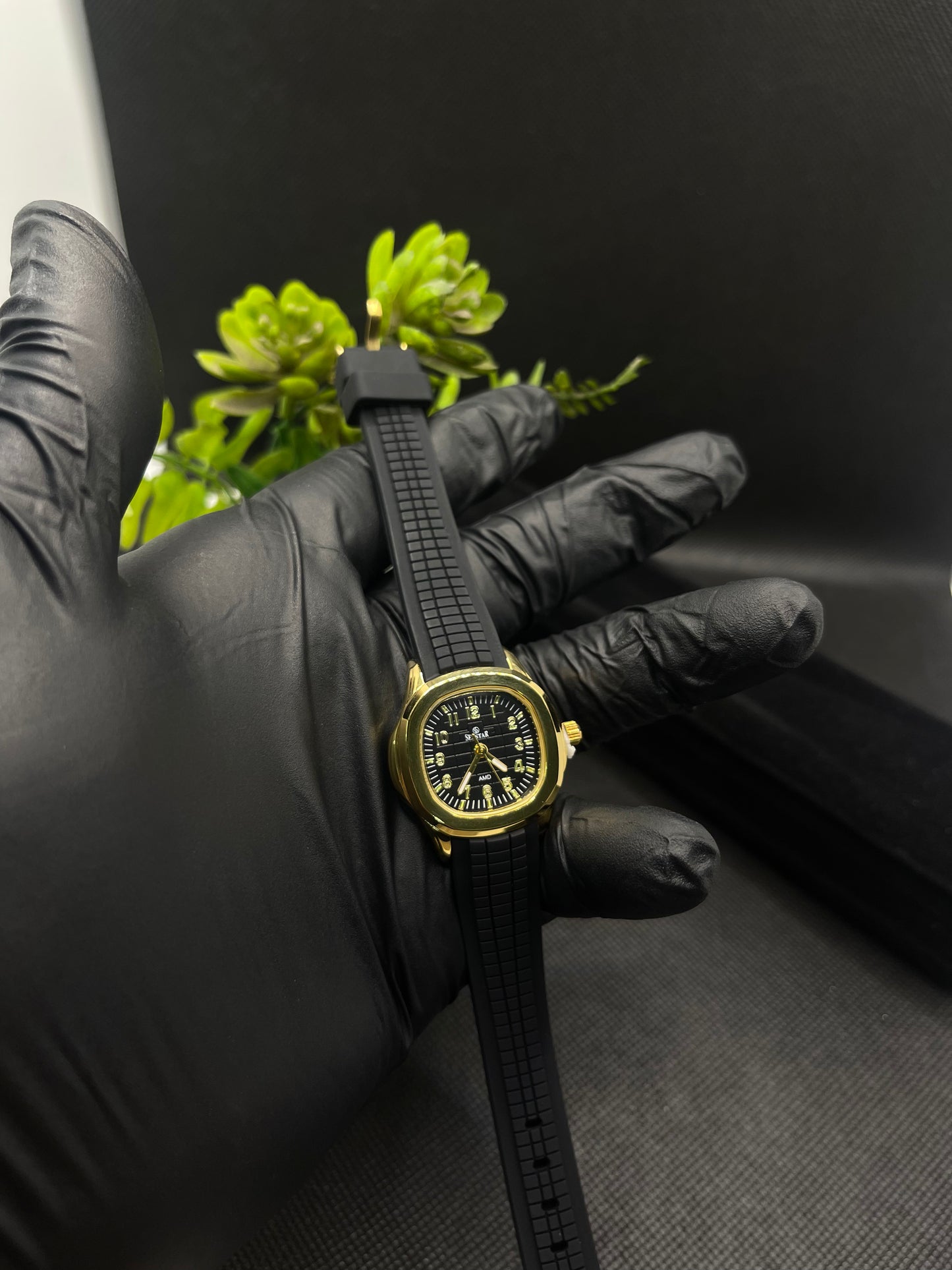 SPORT STYLE BLACK AND GOLD DIAL WITH SILICONE STRAP WATCH FOR WOMEN