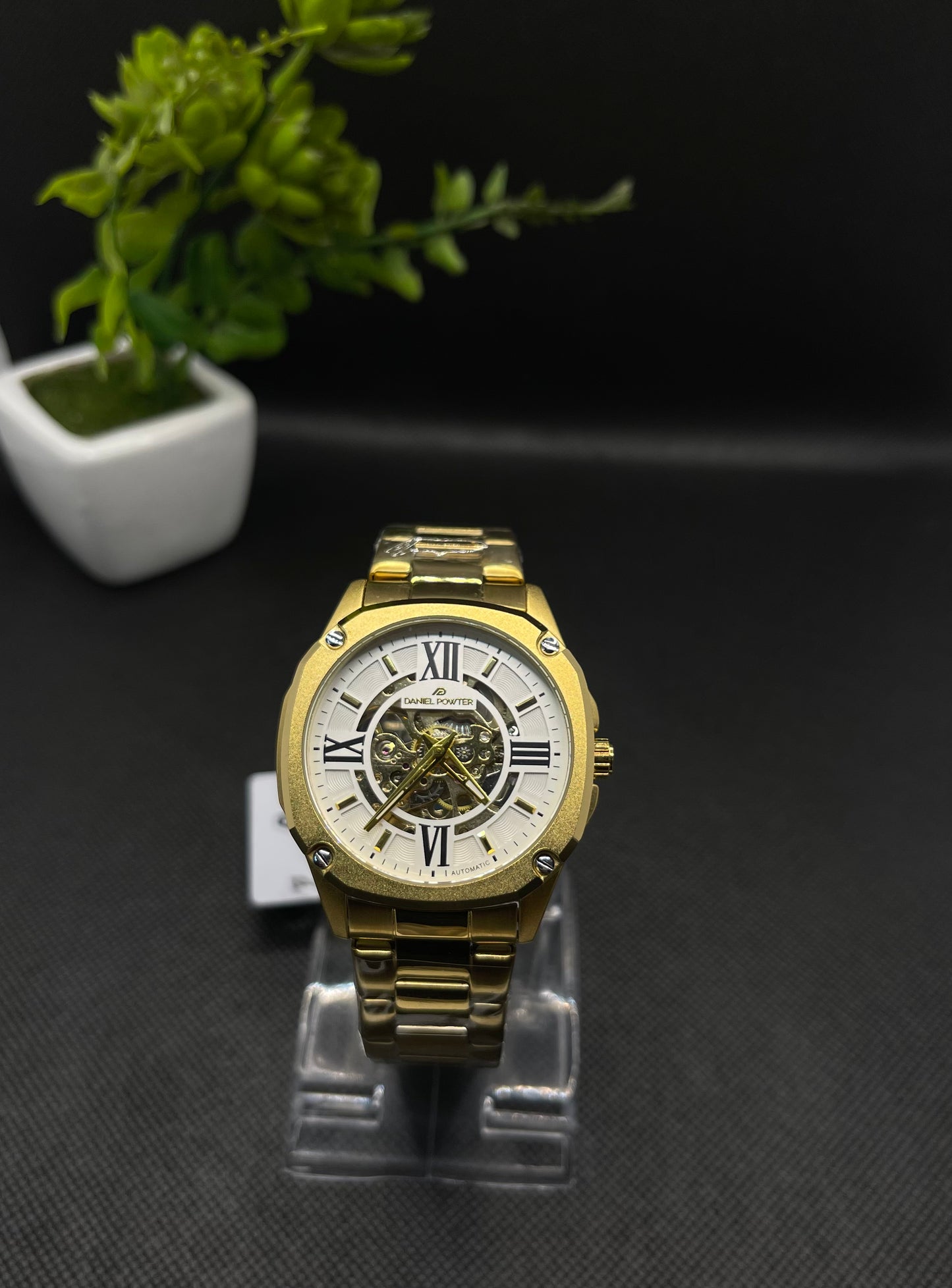 AUTOMATIC MECHANICAL GOLD WATCH WITH ROMAN COUNT SKELETON DIAL AND STAINLESS STEEL BAND