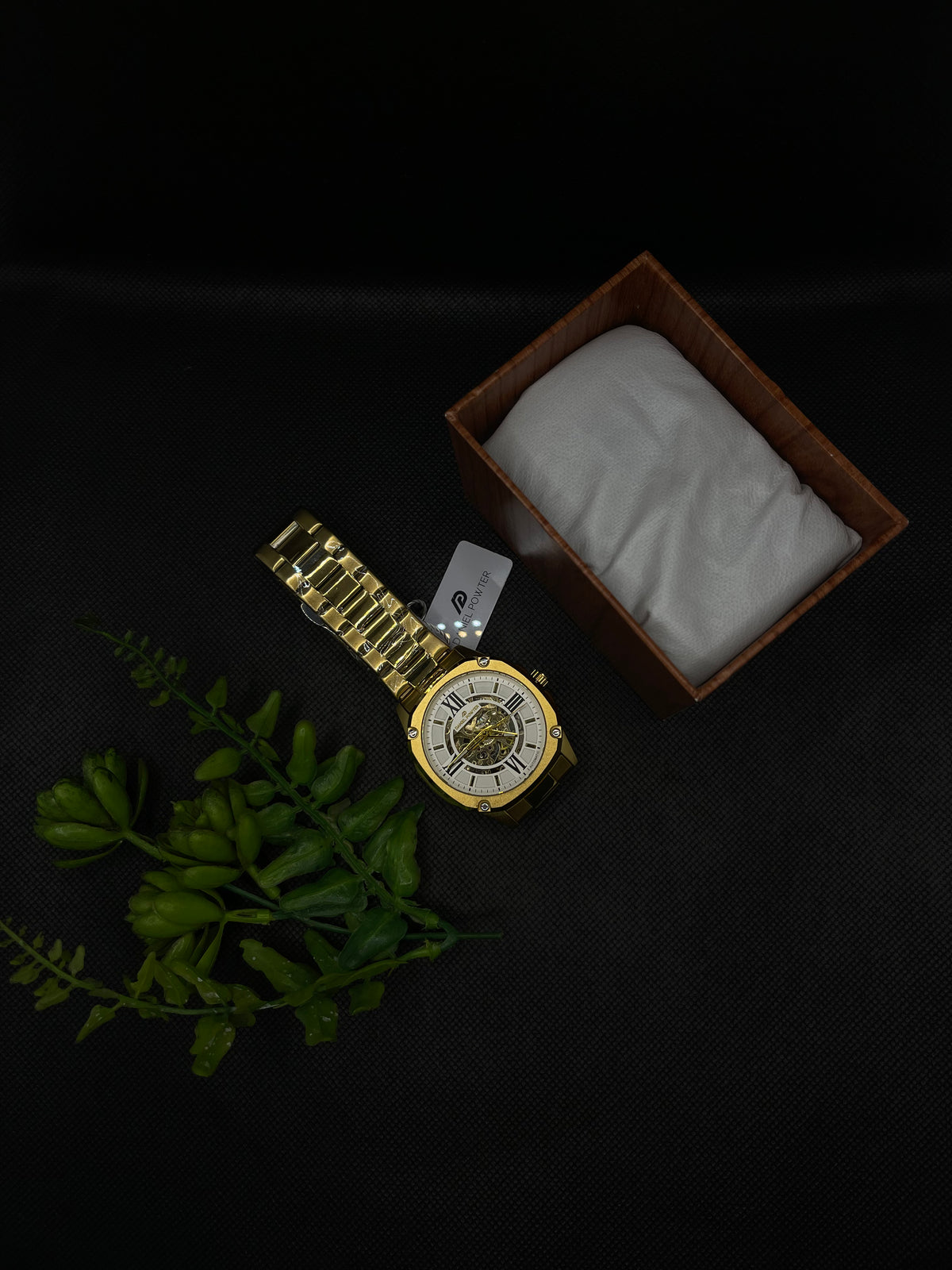 AUTOMATIC MECHANICAL GOLD WATCH WITH ROMAN COUNT SKELETON DIAL AND STAINLESS STEEL BAND