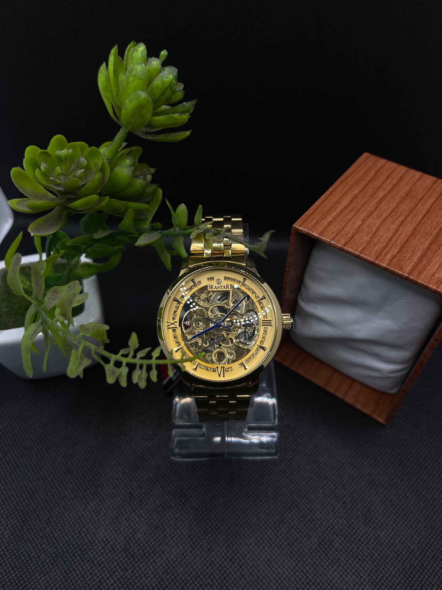 AUTOMATIC GOLDEN SKELETON DIAL WITH STAINLESS STEEL CHAIN MEN's WATCH