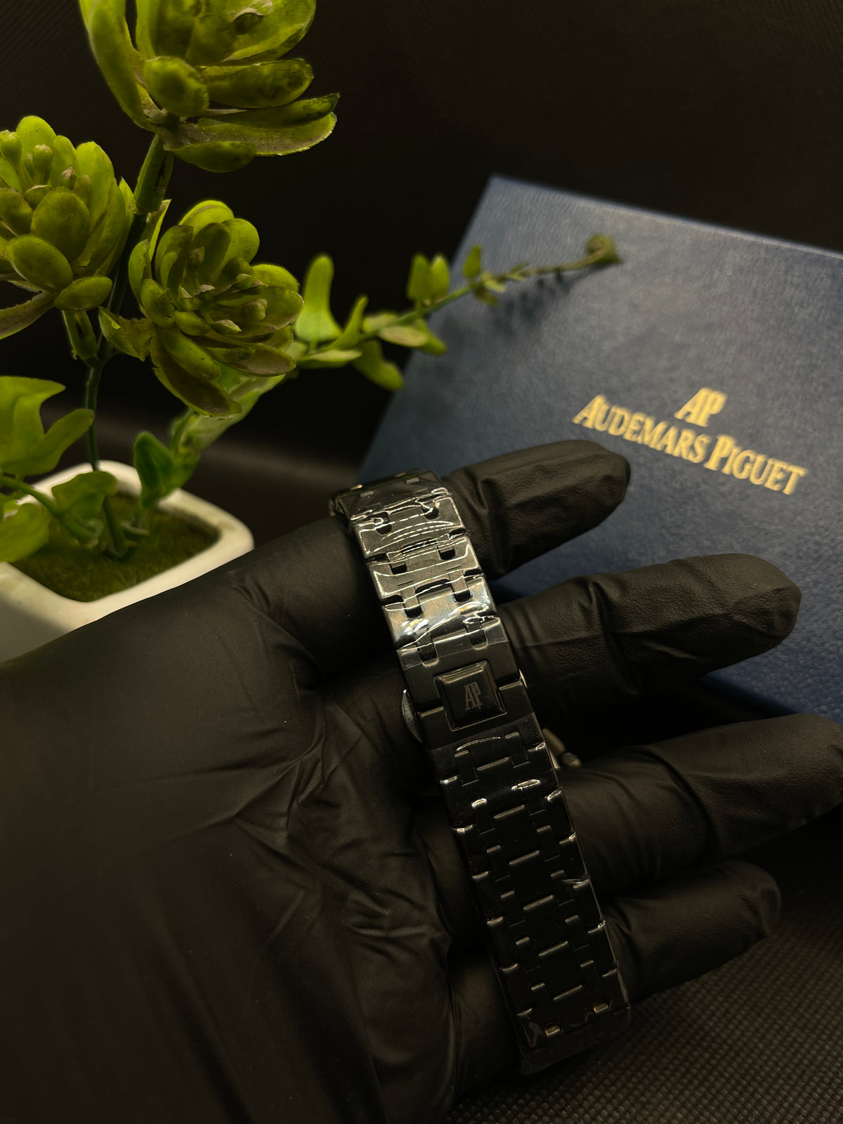 AP CHRONOGRAPH BLACK DIAL ROYAL OAK WATCH WITH INTEGRATED CHAIN