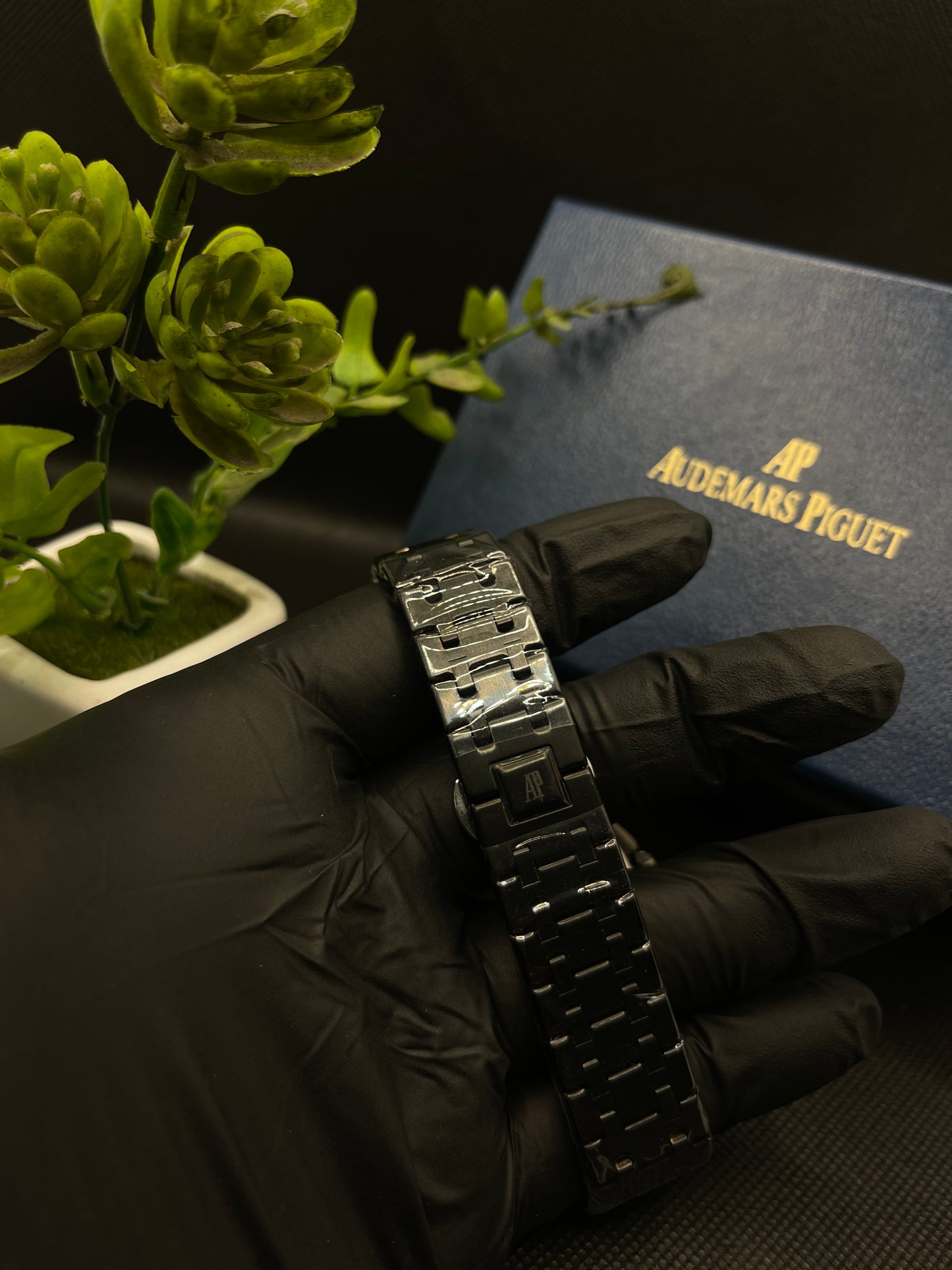 AP CHRONOGRAPH BLACK DIAL ROYAL OAK WATCH WITH INTEGRATED CHAIN