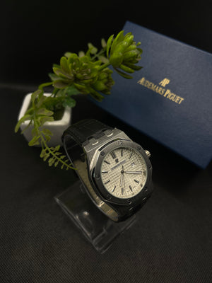 AP WHITE DIAL ROYAL OAK WITH DATE IN PREMIUM BLACK LEATHER STRAP