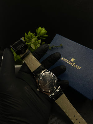 AP WHITE DIAL ROYAL OAK WITH DATE IN PREMIUM BLACK LEATHER STRAP