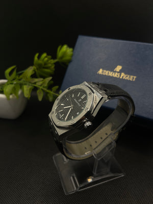 AP BLACK DIAL ROYAL OAK WITH DATE IN PREMIUM BLACK LEATHER STRAP