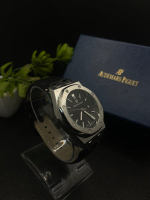 AP BLACK DIAL ROYAL OAK WITH DATE IN PREMIUM BLACK LEATHER STRAP