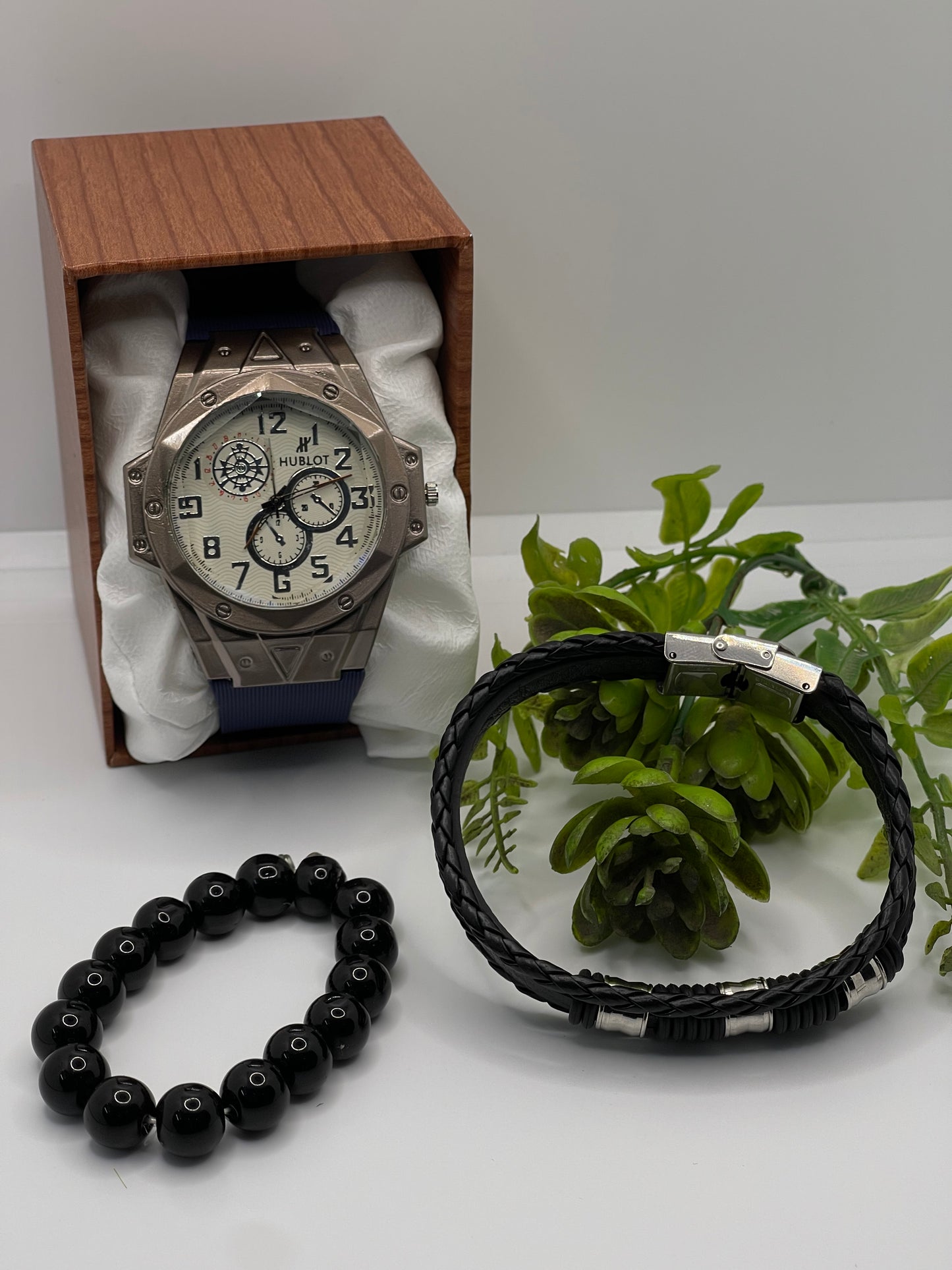 HB WHITE DIAL WITH SUBDIALS IN BLUE STRAP ALONG WITH BRACELET