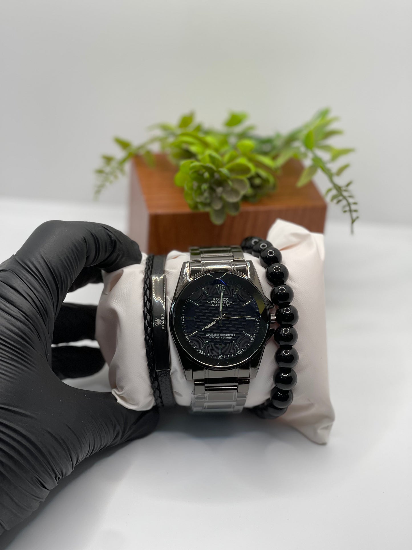 RLX BLUE DIAL OYSTER PERPETUAL IN BLACK CHAIN ALONG WITH BRACELET