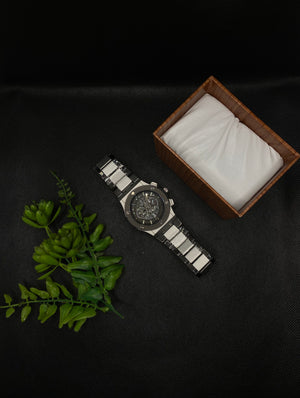 HB CLASSIC FUSION CHRONOGRAPH WITH DATE IN TITANIUM CHAIN