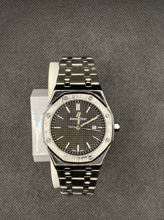 AP ROYAL OAK SELF-WINDING BLACK DIAL WITH STAINLESS STEEL