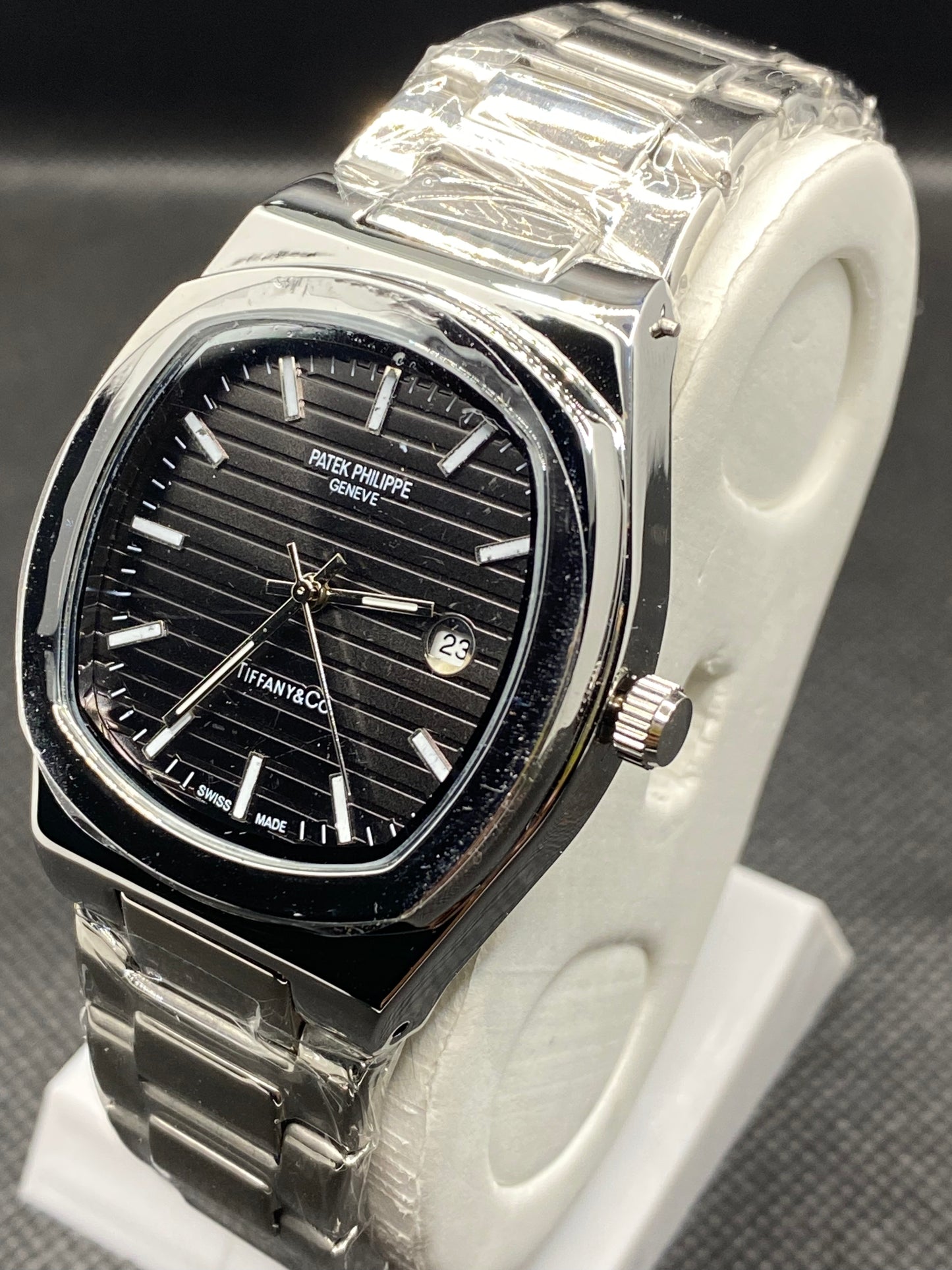 PP NAUTILUS HERITAGE IN BLACK DIAL WITH DATE