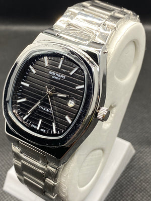 PP NAUTILUS HERITAGE IN BLACK DIAL WITH DATE