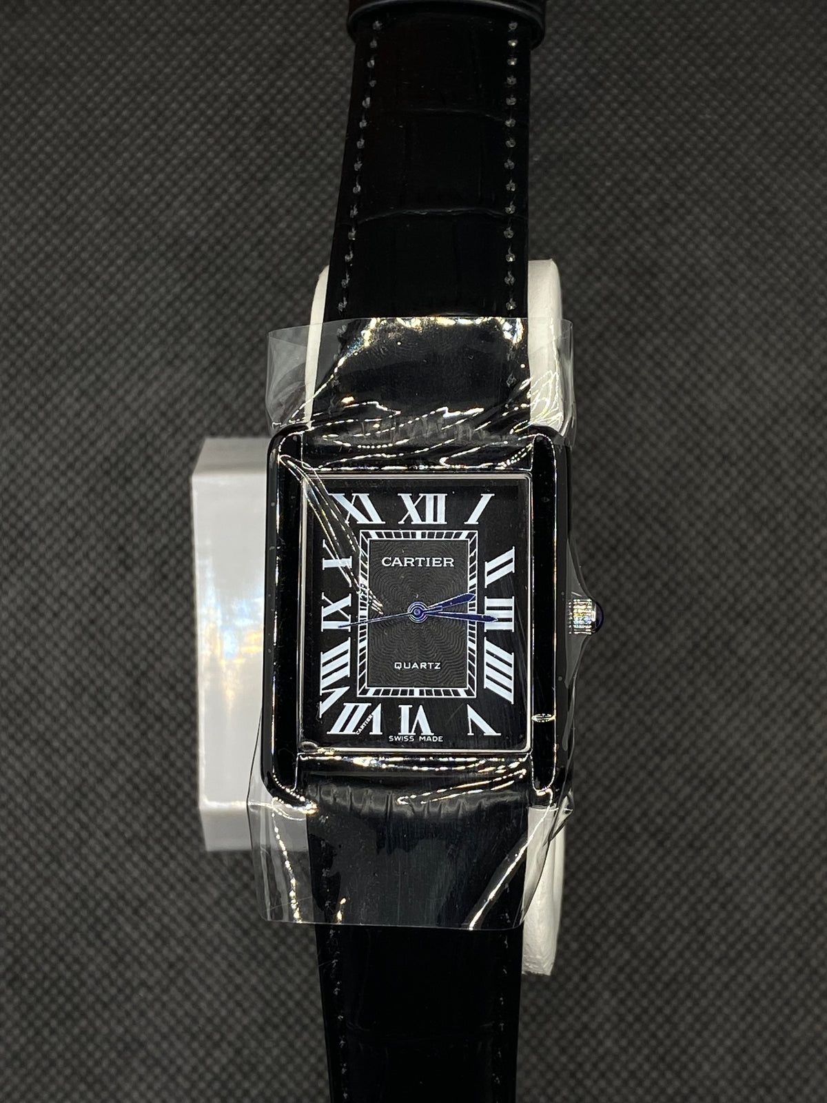 CARTI3R BLACK TANK BLACK ROMAN DIAL AND LEATHER STRAP